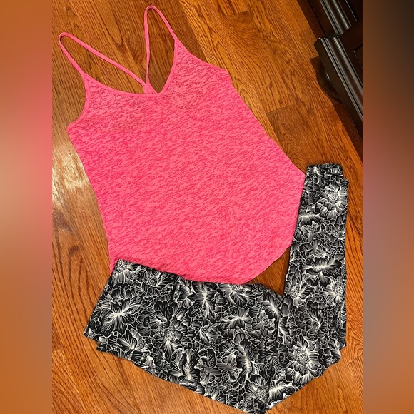 VS Sport Hot Pink Tank Top With Tee Back Size M - Picture 5 of 12